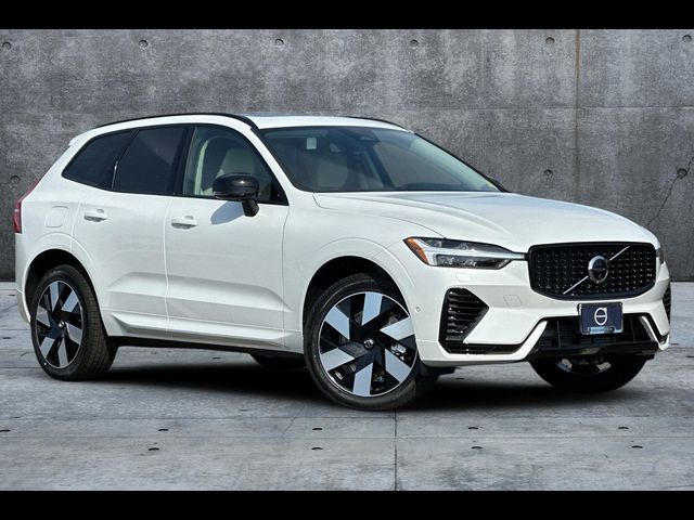 2025 Volvo XC60 Plug-In Hybrid Plus