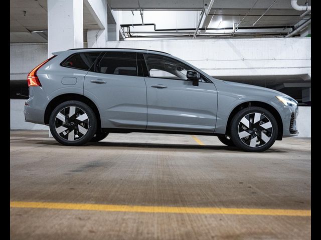 2025 Volvo XC60 Plug-In Hybrid Plus