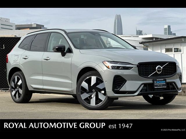 2025 Volvo XC60 Plug-In Hybrid Plus