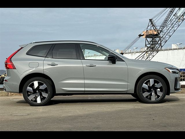 2025 Volvo XC60 Plug-In Hybrid Plus