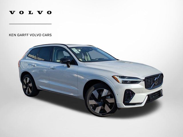 2025 Volvo XC60 Plug-In Hybrid Plus