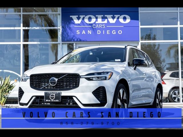 2025 Volvo XC60 Plug-In Hybrid Plus