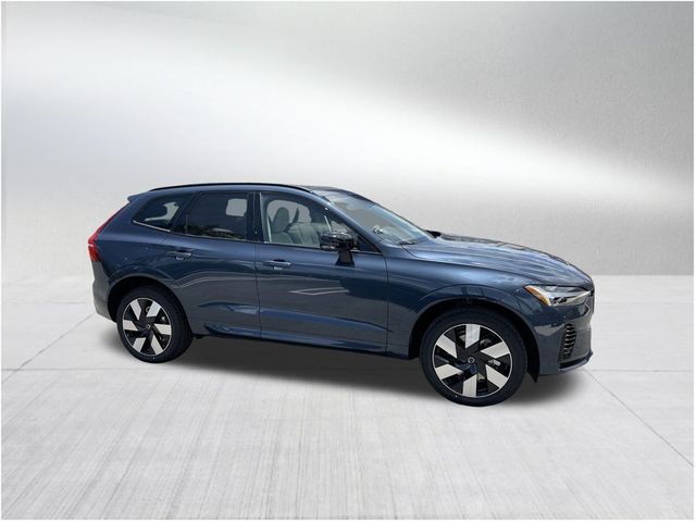 2025 Volvo XC60 Plug-In Hybrid Plus