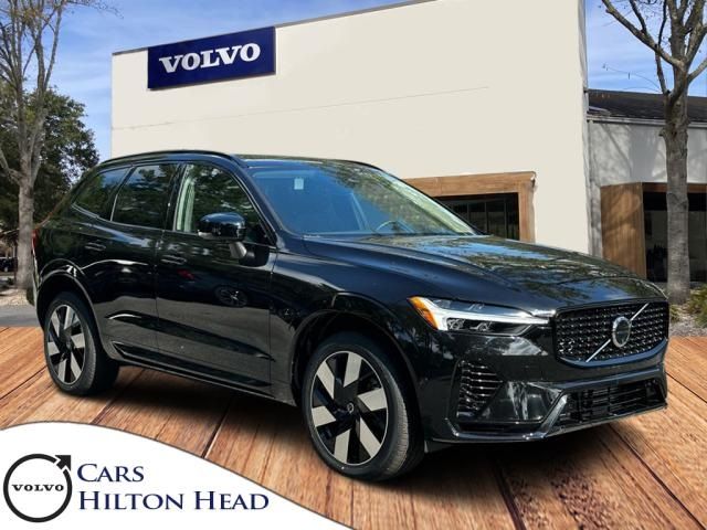 2025 Volvo XC60 Plug-In Hybrid Plus