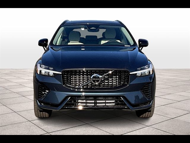 2025 Volvo XC60 Plug-In Hybrid Plus