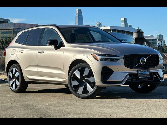 2025 Volvo XC60 Plug-In Hybrid Plus