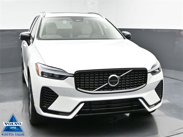 2025 Volvo XC60 Plug-In Hybrid Plus