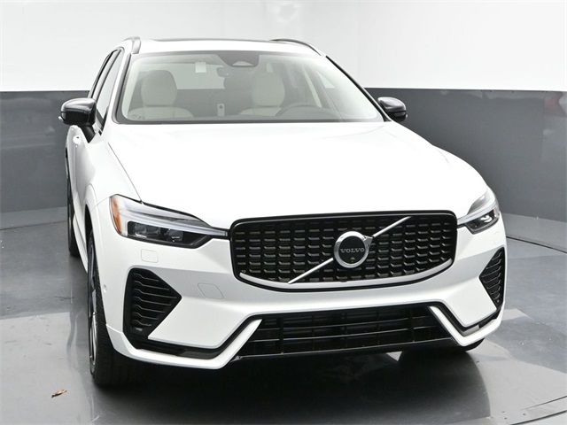 2025 Volvo XC60 Plug-In Hybrid Plus