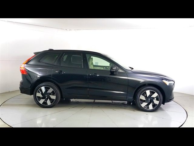 2025 Volvo XC60 Plug-In Hybrid Plus