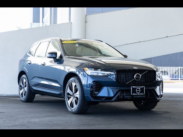 2025 Volvo XC60 Plug-In Hybrid Plus