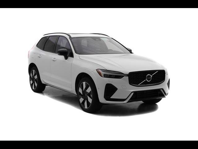 2025 Volvo XC60 Plug-In Hybrid Plus