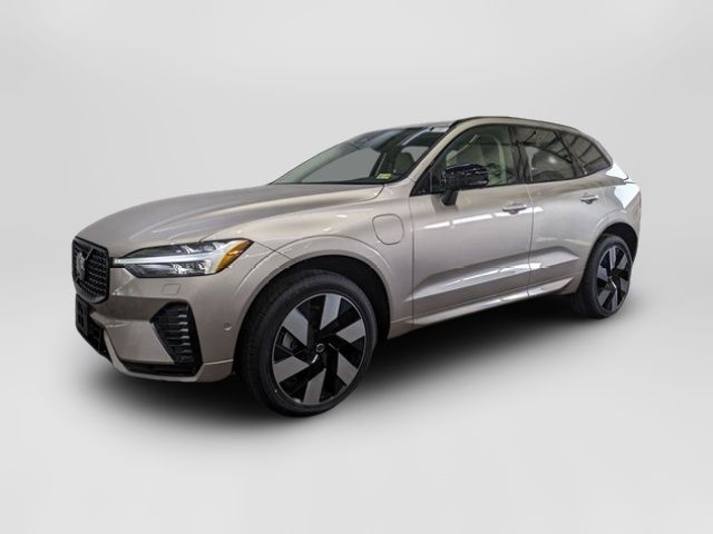 2025 Volvo XC60 Plug-In Hybrid Plus