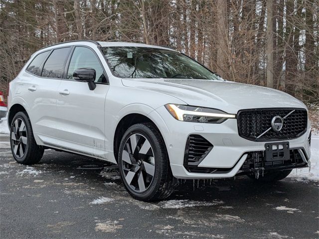 2025 Volvo XC60 Plug-In Hybrid Plus