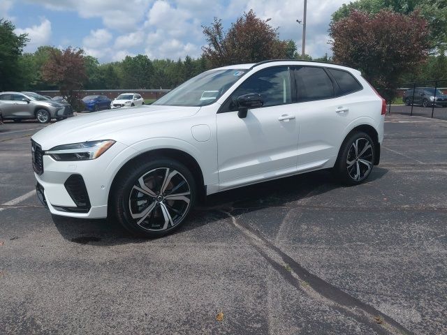 2025 Volvo XC60 Plug-In Hybrid Ultra