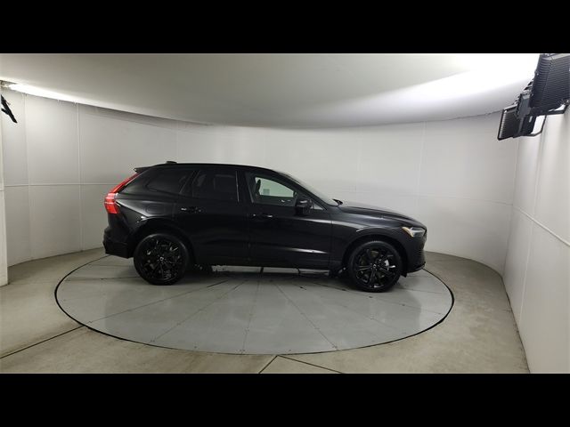 2025 Volvo XC60 Plug-In Hybrid Ultra Black Edition