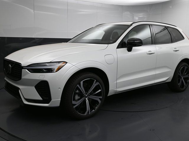 2025 Volvo XC60 Plug-In Hybrid Ultra