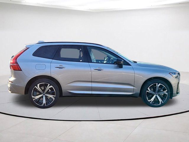 2025 Volvo XC60 Plug-In Hybrid Ultra