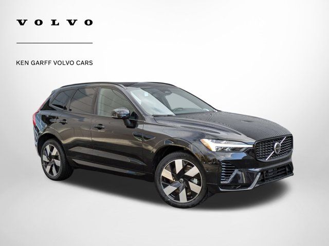 2025 Volvo XC60 Plug-In Hybrid Plus