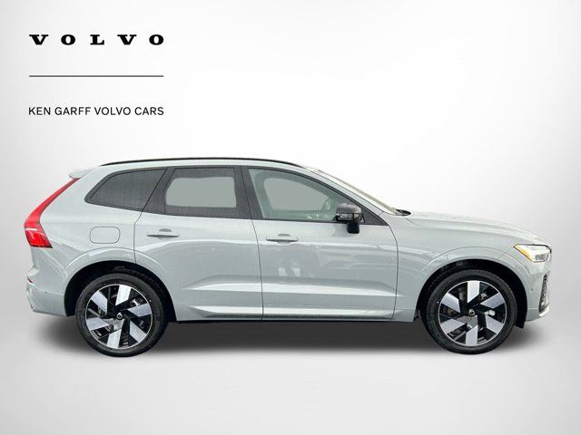 2025 Volvo XC60 Plug-In Hybrid Plus