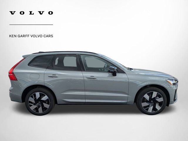 2025 Volvo XC60 Plug-In Hybrid Plus