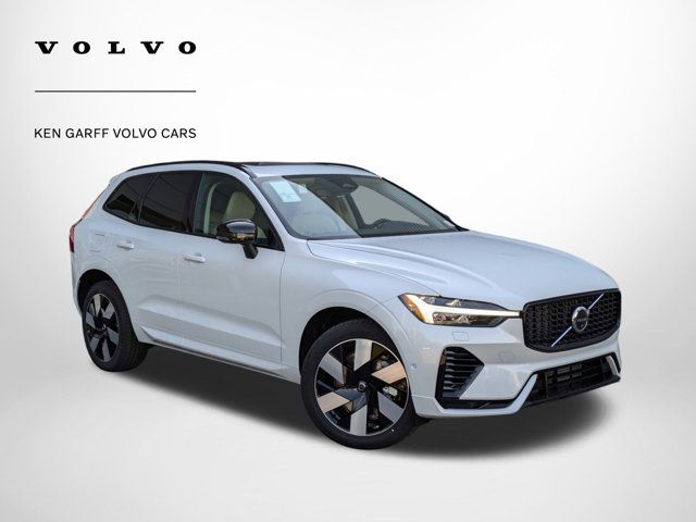 2025 Volvo XC60 Plug-In Hybrid Plus