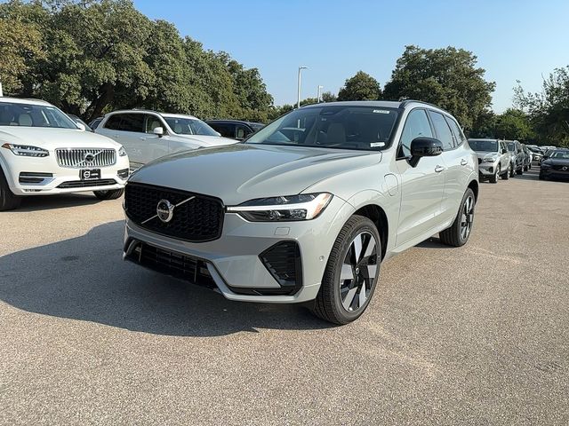 2025 Volvo XC60 Plug-In Hybrid Plus