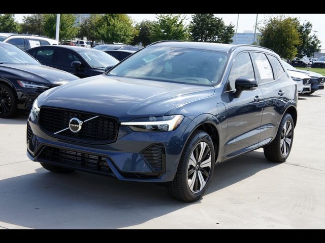 2025 Volvo XC60 Plug-In Hybrid Core