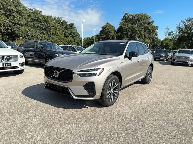 2025 Volvo XC60 Plug-In Hybrid Core