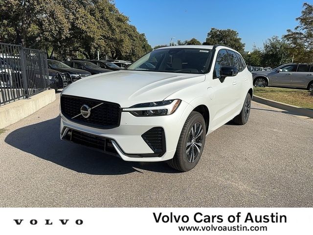 2025 Volvo XC60 Plug-In Hybrid Core