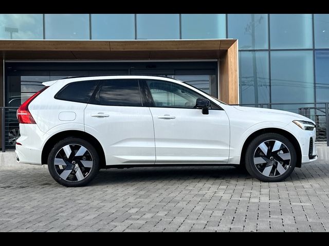 2025 Volvo XC60 Plug-In Hybrid Plus