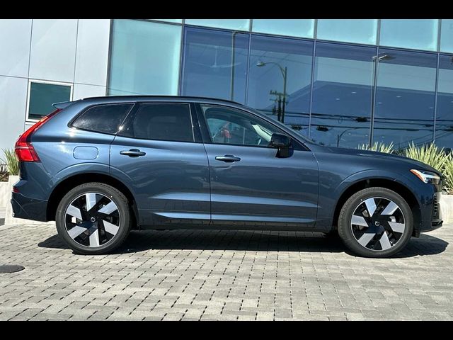 2025 Volvo XC60 Plug-In Hybrid Plus