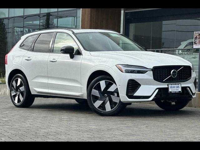 2025 Volvo XC60 Plug-In Hybrid Plus