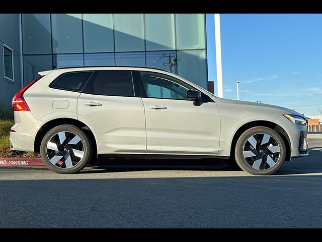 2025 Volvo XC60 Plug-In Hybrid Plus