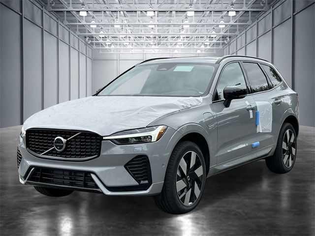 2025 Volvo XC60 Plug-In Hybrid Plus