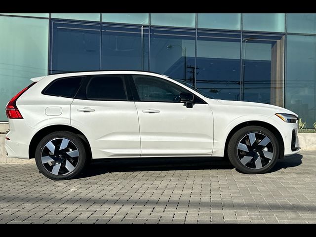 2025 Volvo XC60 Plug-In Hybrid Plus