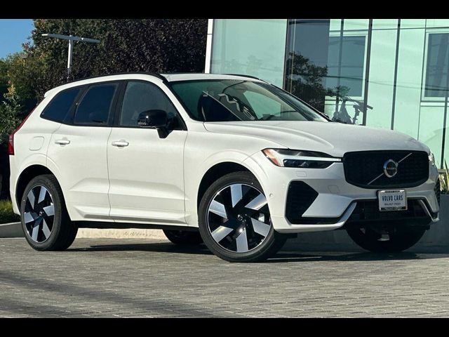 2025 Volvo XC60 Plug-In Hybrid Plus