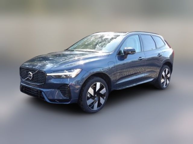 2025 Volvo XC60 Plug-In Hybrid Plus