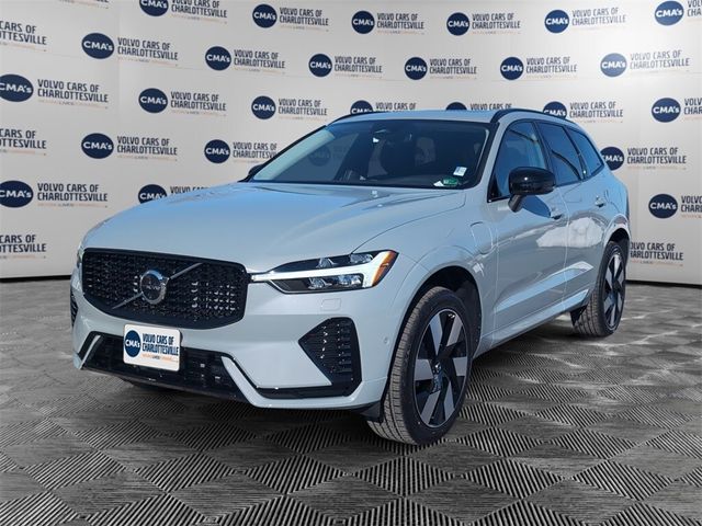 2025 Volvo XC60 Plug-In Hybrid Plus