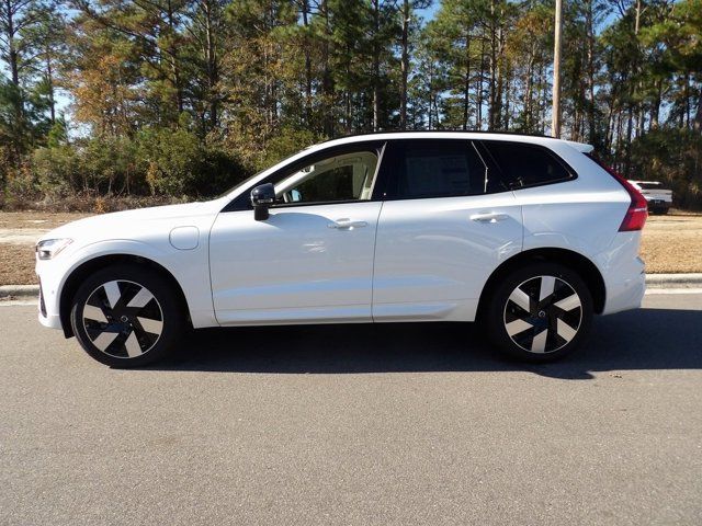 2025 Volvo XC60 Plug-In Hybrid Plus