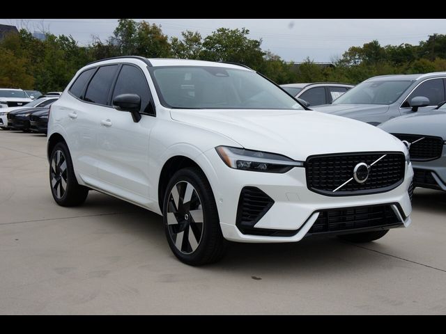 2025 Volvo XC60 Plug-In Hybrid Plus