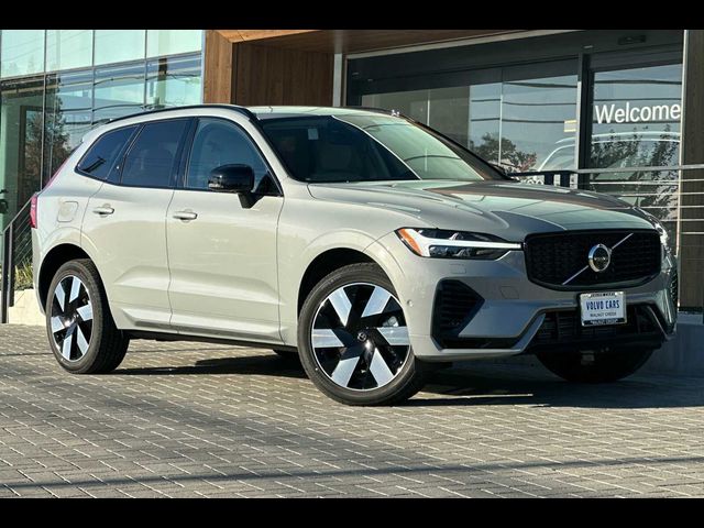 2025 Volvo XC60 Plug-In Hybrid Plus