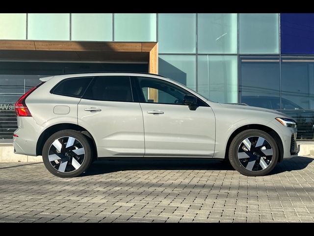 2025 Volvo XC60 Plug-In Hybrid Plus