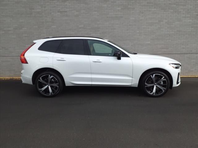 2025 Volvo XC60 Plug-In Hybrid Ultra