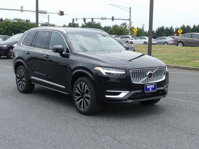 2025 Volvo XC90 Plug-In Hybrid Plus