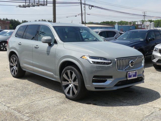 2025 Volvo XC90 Plug-In Hybrid Ultra