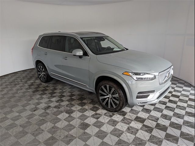 2025 Volvo XC90 Core