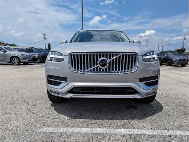 2025 Volvo XC90 Core