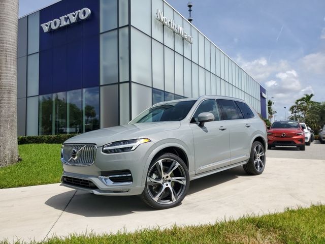 2025 Volvo XC90 Core