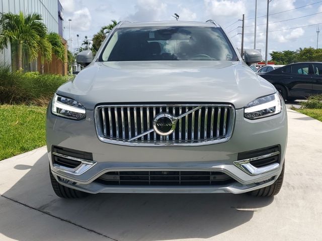 2025 Volvo XC90 Core