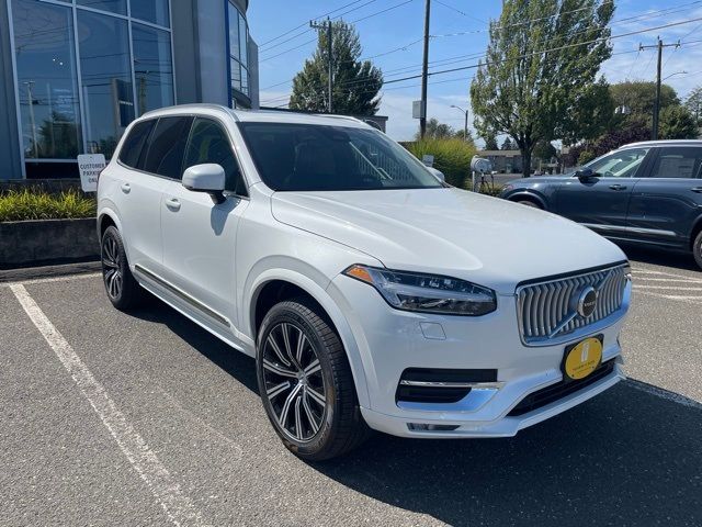 2025 Volvo XC90 Core